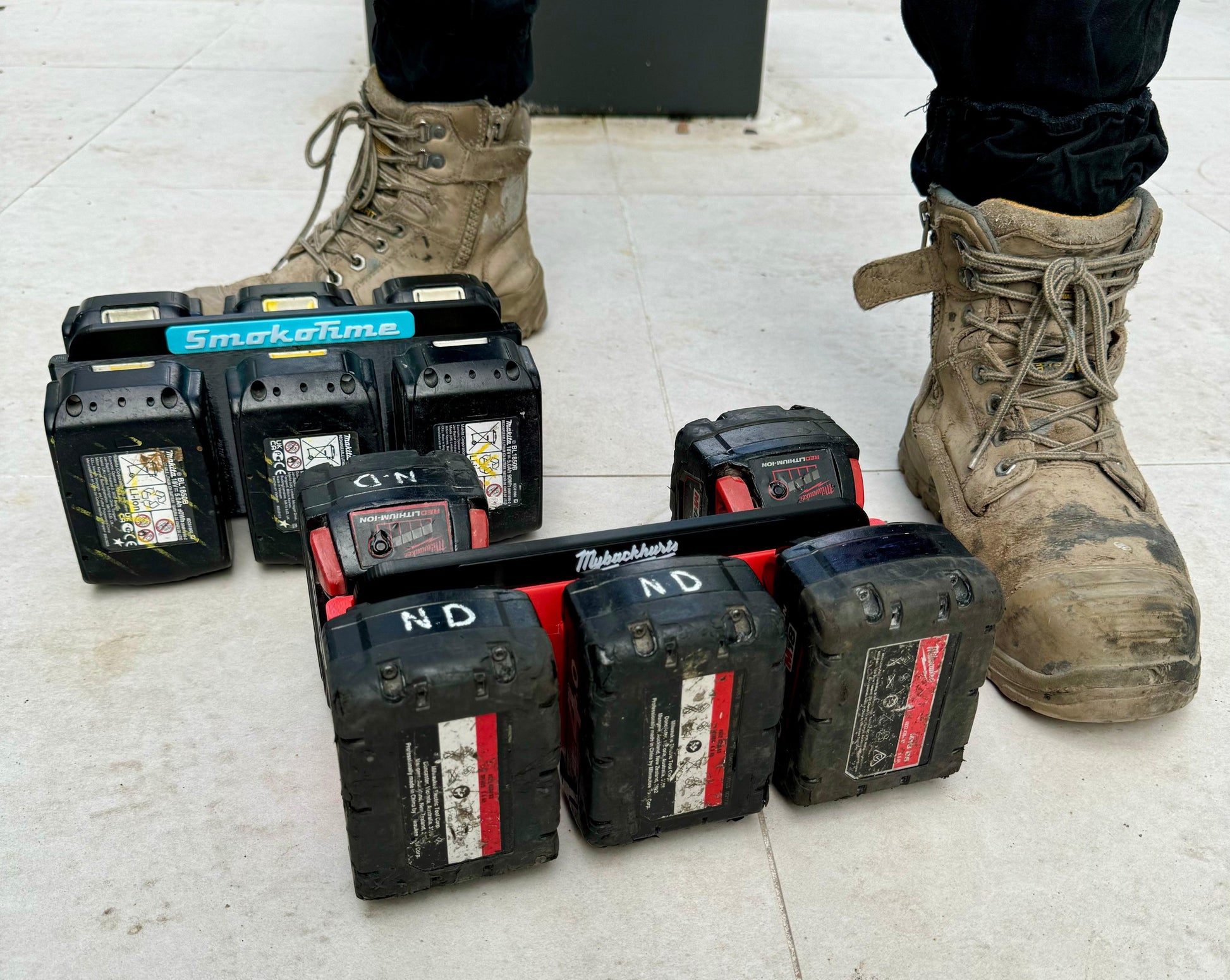 Makita 18V Battery Carrier with Retractable Handle - 6 Pack - Code Breaker Labs