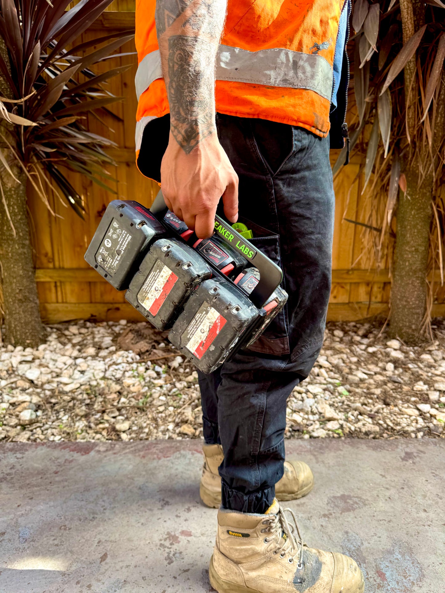 Milwaukee 18V Battery Carrier with Retractable Handle - 6 Pack